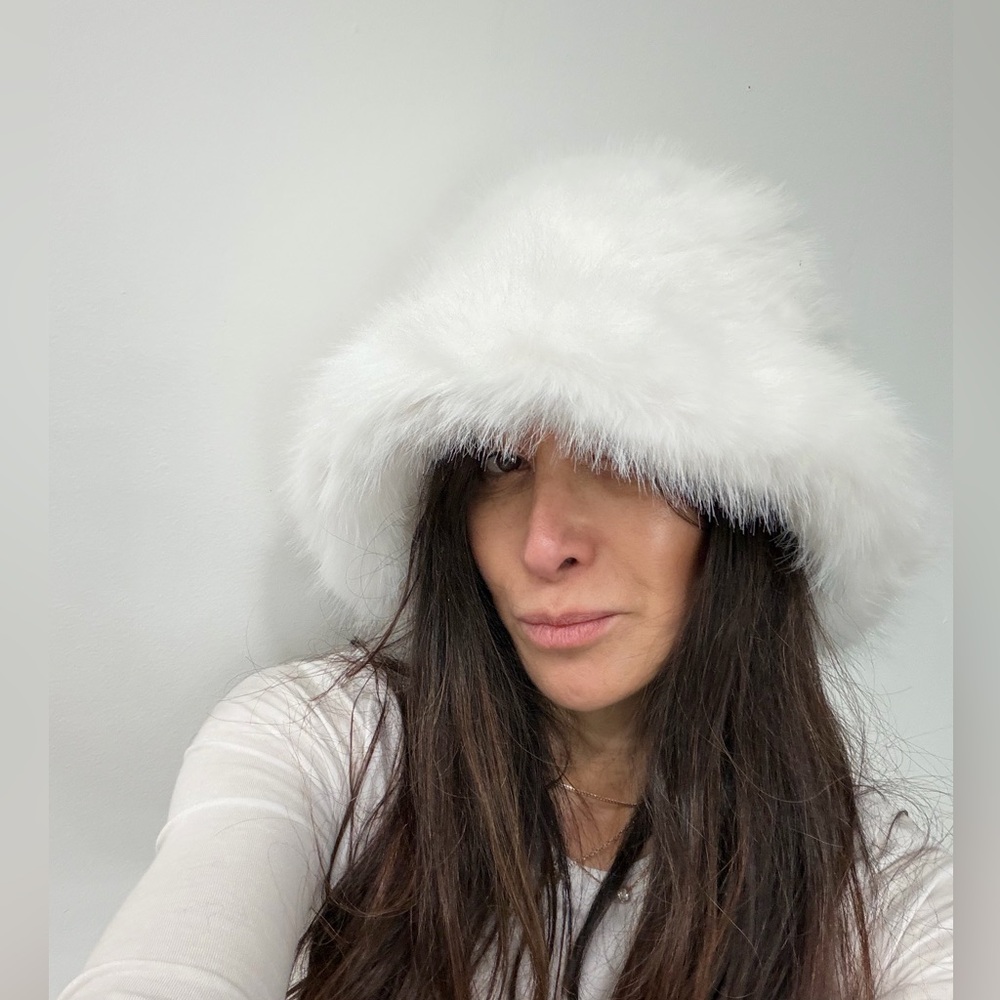 ShopEvelynne Luxe White Faux Fur Hat